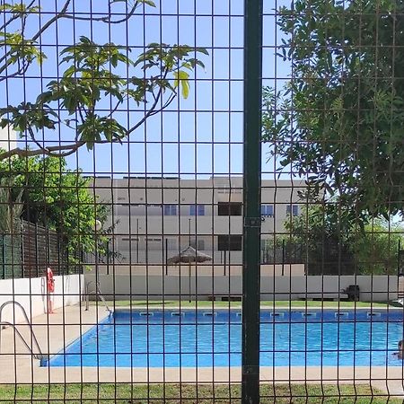 Habitaciones en Casa compartida Retamar Almería Exterior foto