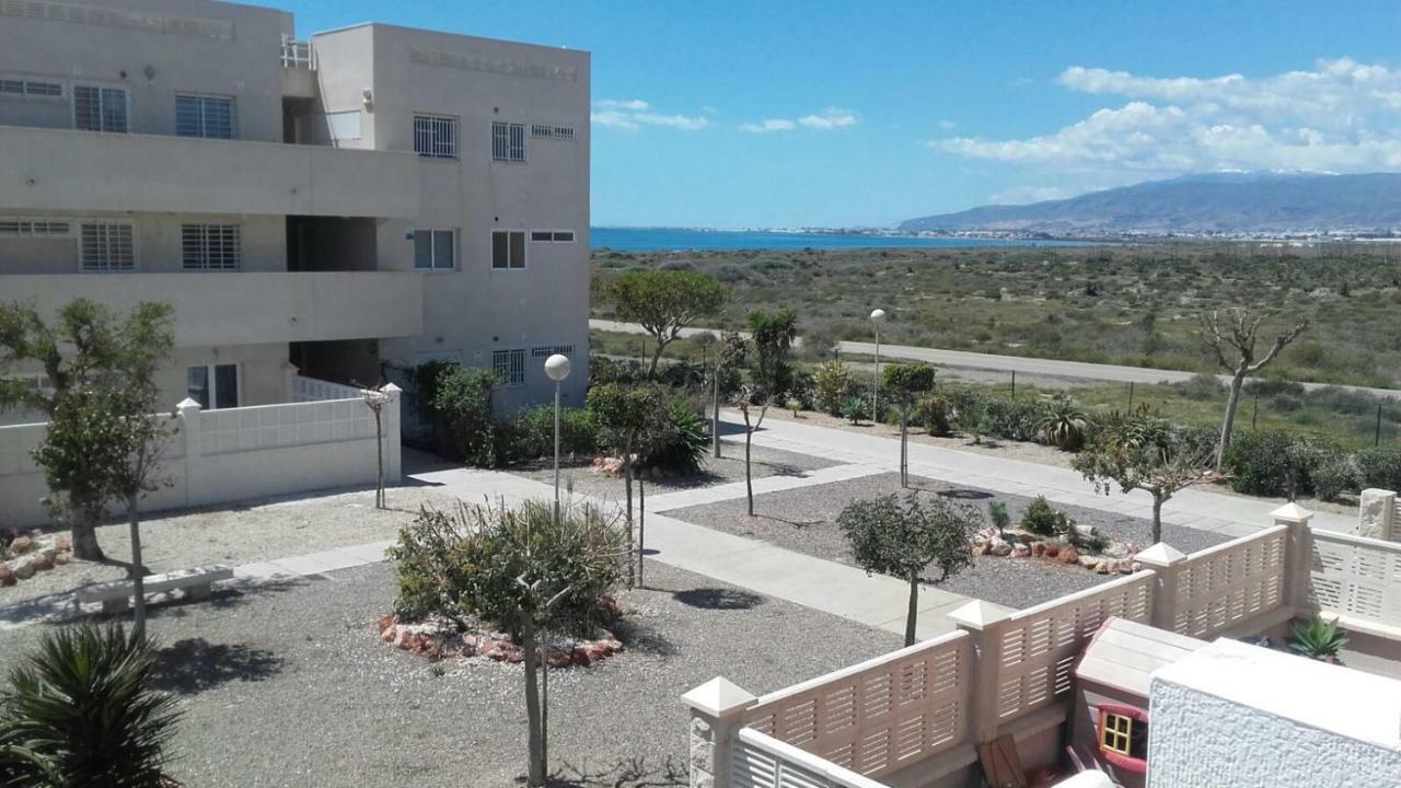 Habitaciones en Casa compartida Retamar Almería Exterior foto