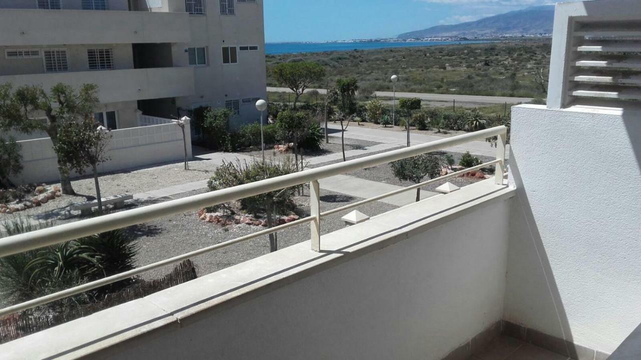 Habitaciones en Casa compartida Retamar Almería Exterior foto