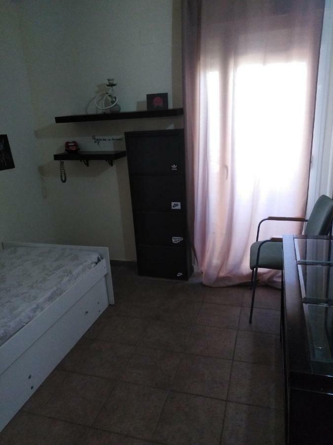 Habitaciones en Casa compartida Retamar Almería Exterior foto